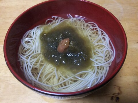 梅とろろ昆布にゅうめん